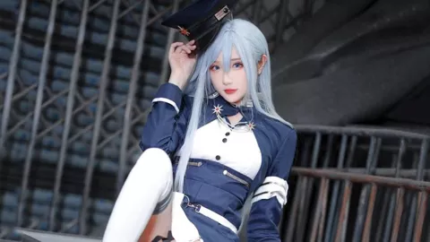 MiuMiu春夏满钻围裙